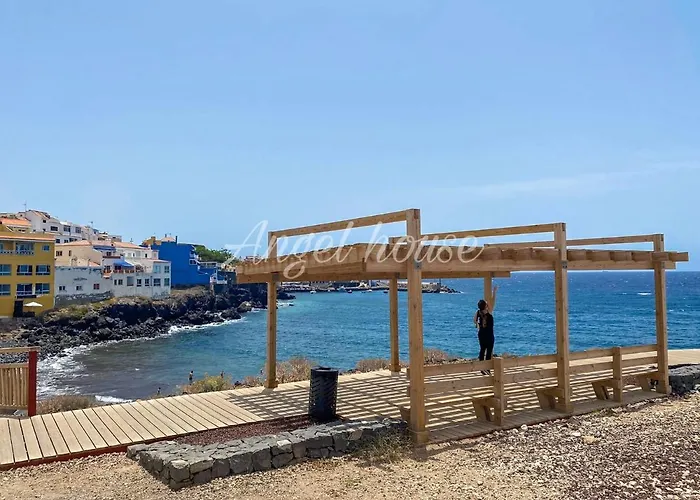 Angel House * Los Abrigos